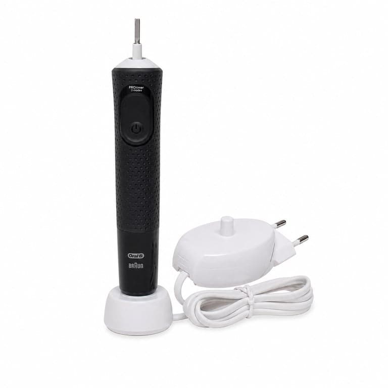 Oral-B Vitality Pro elektromos fogkefe 3 tisztítási móddal, fekete - használt, fogkefefej nélkül, töltővel (állapot: lásd a 2. képet)
