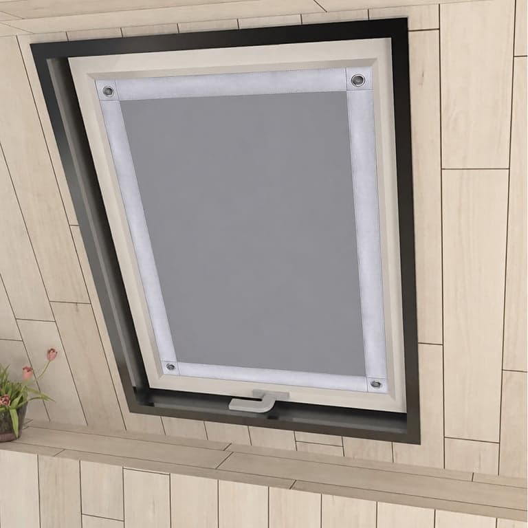 Eurohome 100% Sötétítő Tetőablak Roló Fúrás Nélkül, Tapadókorongos, Velux M06/306 — Szürke színű nem pedig fehér (állapot: lásd a 2. képet)