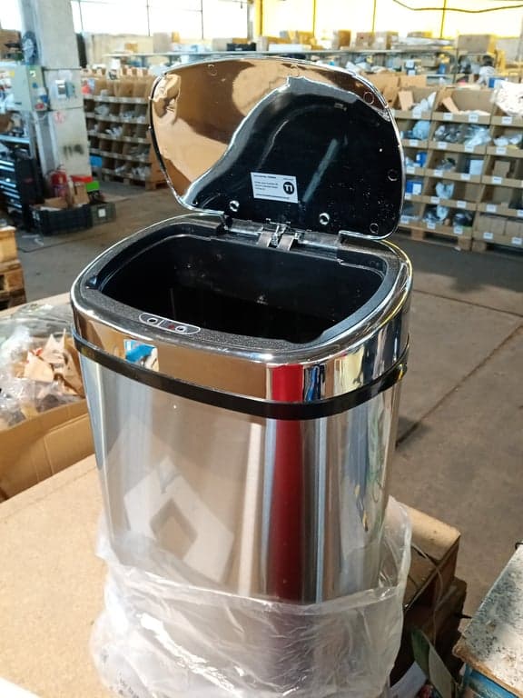 Tower T80901 Szenzoros Rozsdamentes Acél Szemetes 58 L Automatikus Soft-Close Fedéllel és Manuális — kipróbált (állapot: lásd a 2. képet)